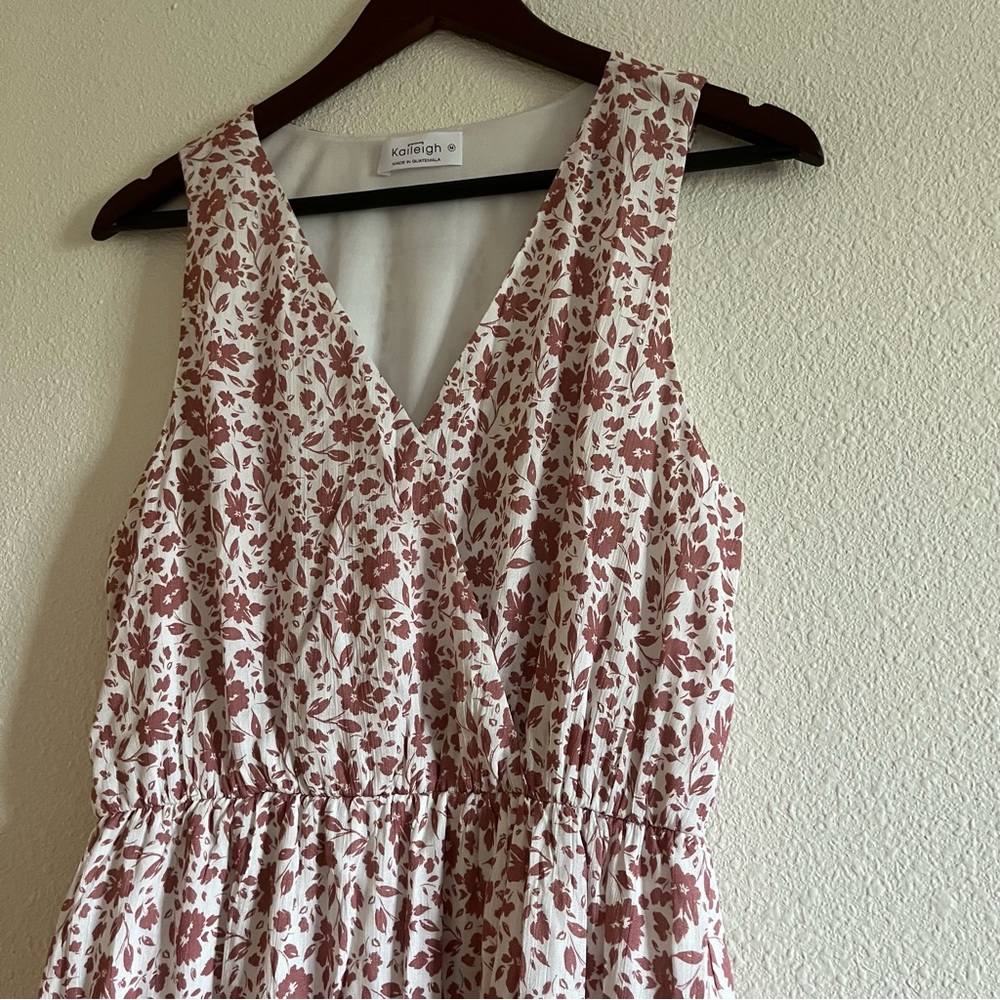 NWOT KAILEIGH SLEEVELESS WHITE & PINK / BROWN FLORAL DRESS SIZE MEDIUM
